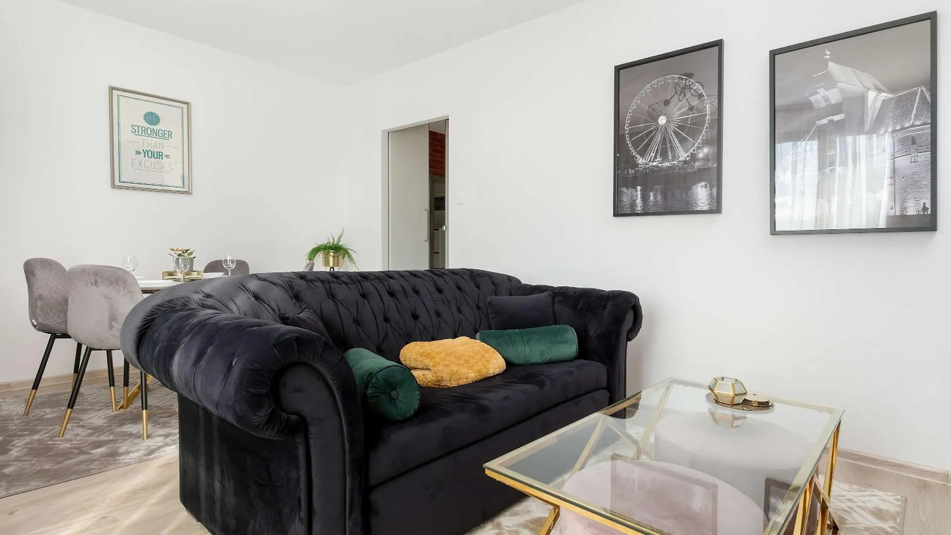 Stylowy Apartament Z Parkingiem I Biurkiem W Gdansku By Noclegi Renters