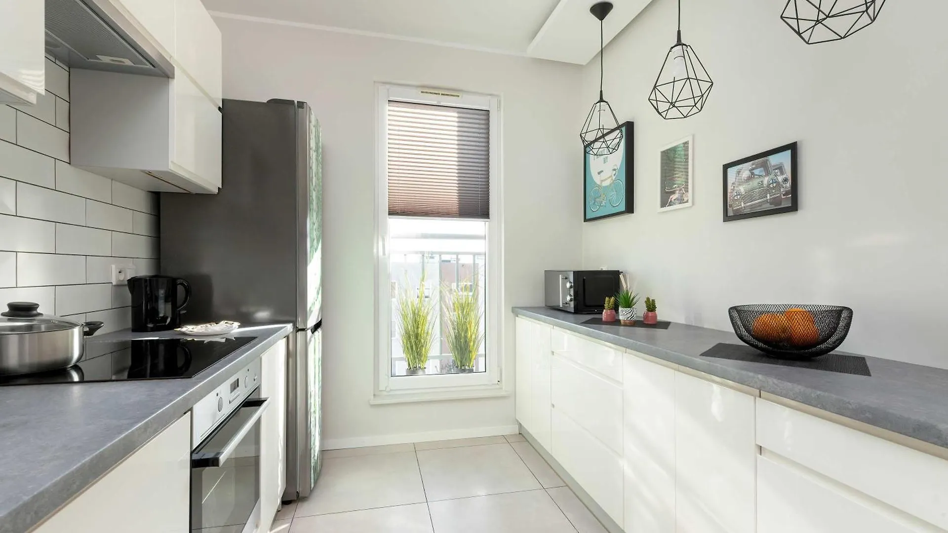Stylowy Apartament Z Parkingiem I Biurkiem W Gdansku By Noclegi Renters 0*, Gdansk